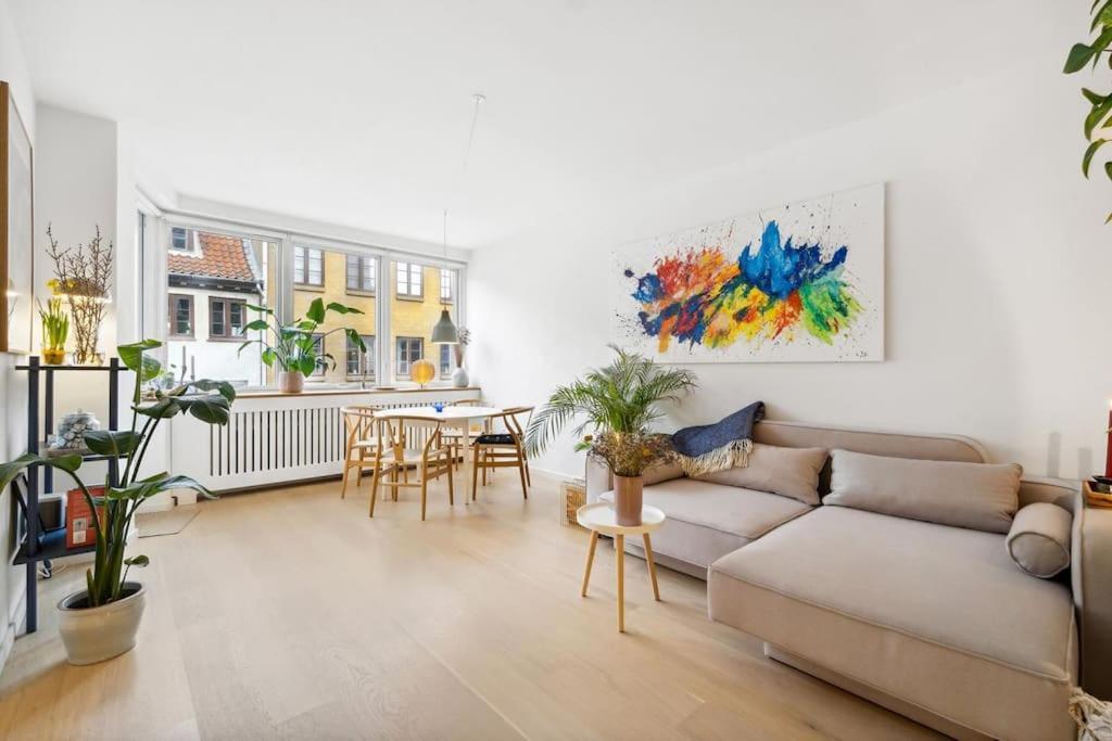 Great Central Apartment Walking Distance To Metro Copenhagen Exterior photo